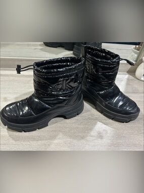 Calvin Klein Women's Delicia Rain Boots women’s sz 8
